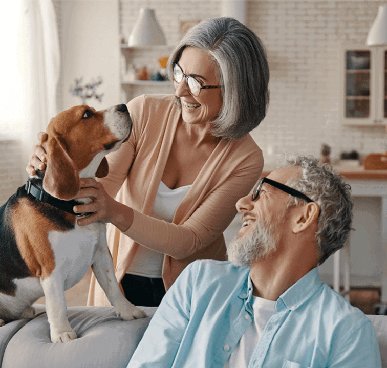 Era Happy Senior Couple In Casual